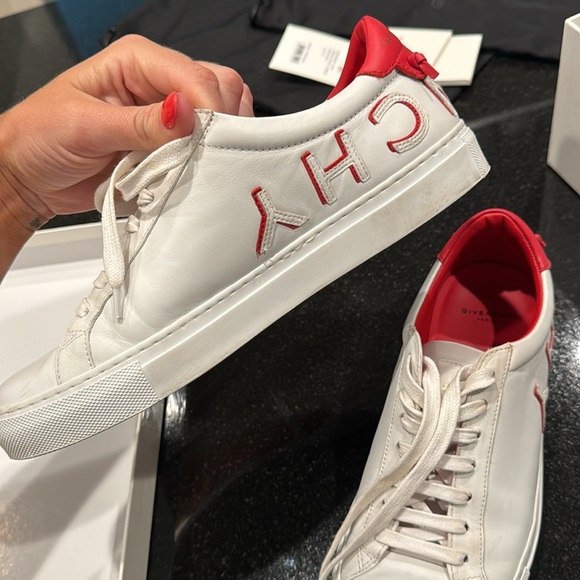Givenchy sneakers size 39 women’s - Picture 8 of 9